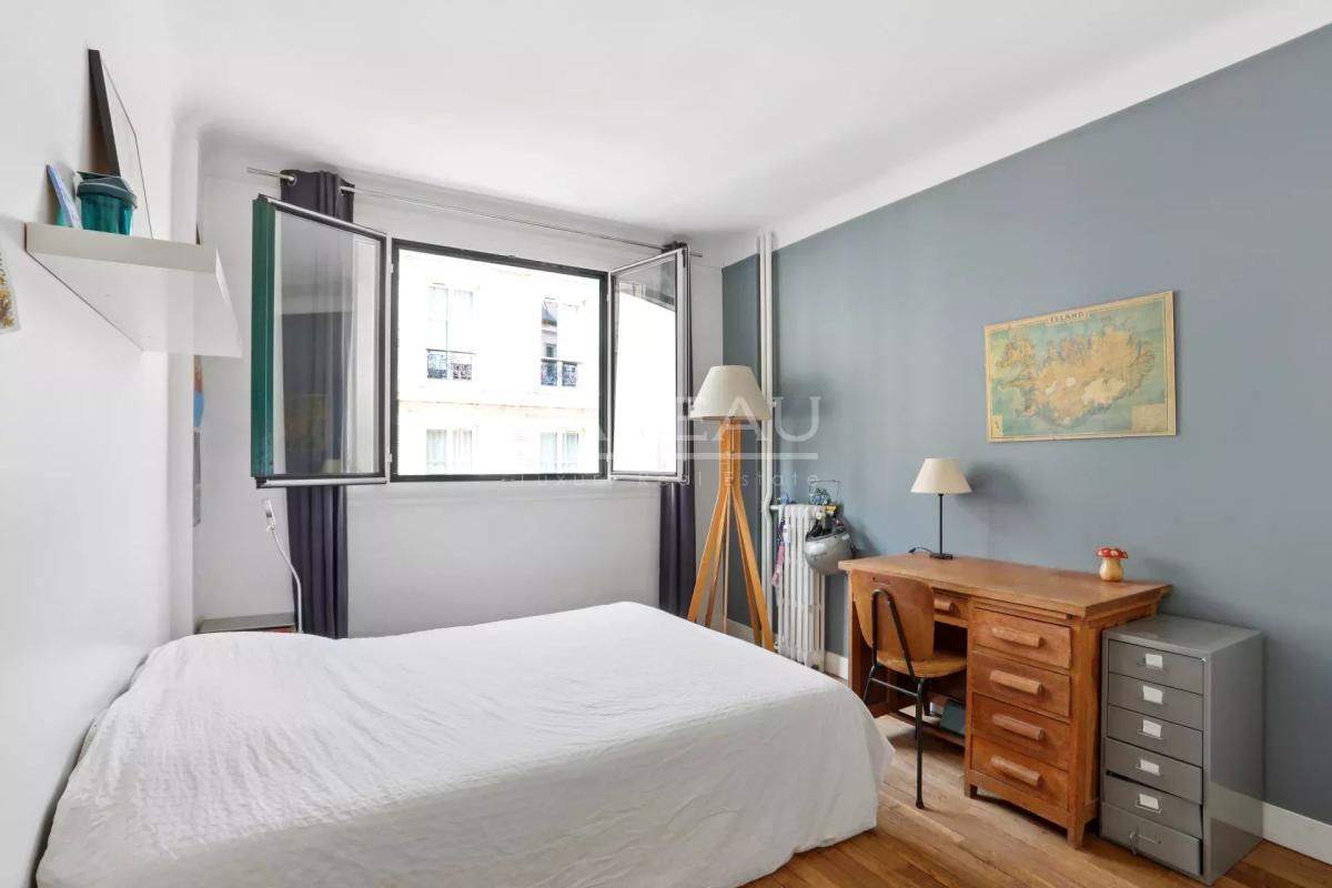 Paris XVIIIème - Grandes Carrières - Bel appartement de sept piè