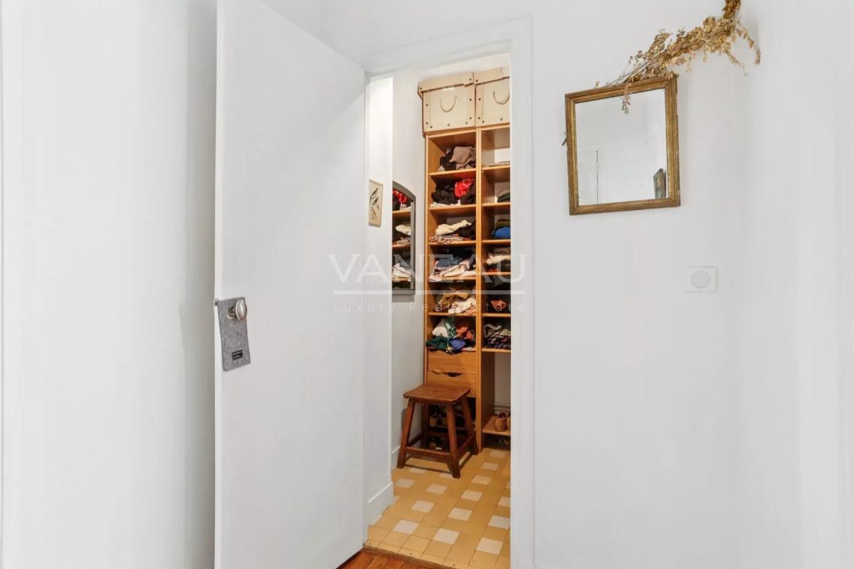 Paris XVIIIème - Grandes Carrières - Bel appartement de sept piè