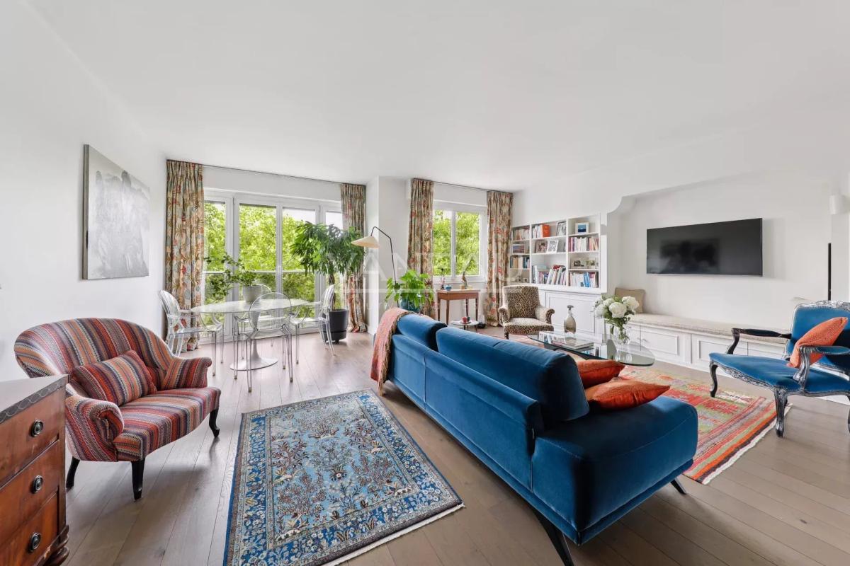PARIS XVIe - Suchet - Raffet -  Etage élevé, vues dégagées.