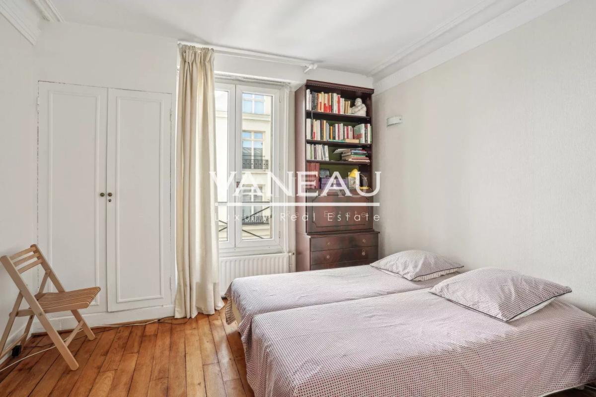 Paris VIII - Av. Matignon - Gabriel - Charmant 3 pièces avec bal