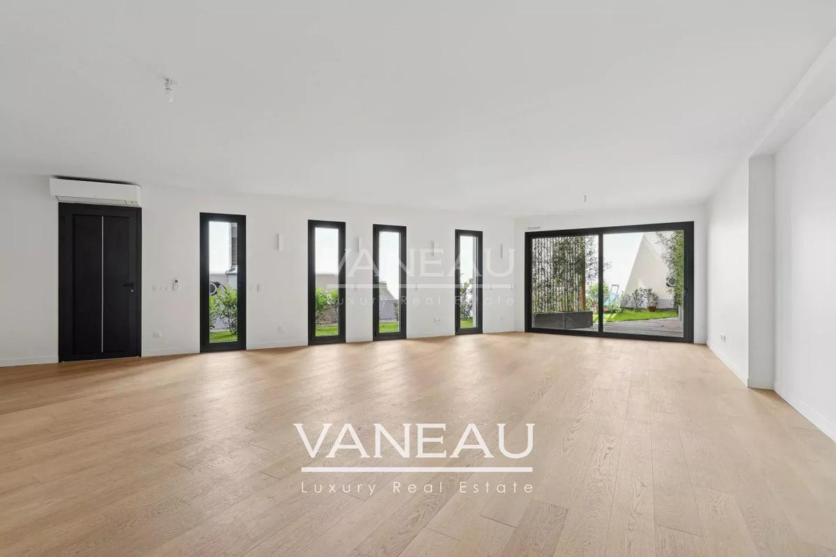 Maison Individuelle 6 Pièces avec Terrasse et Jardin