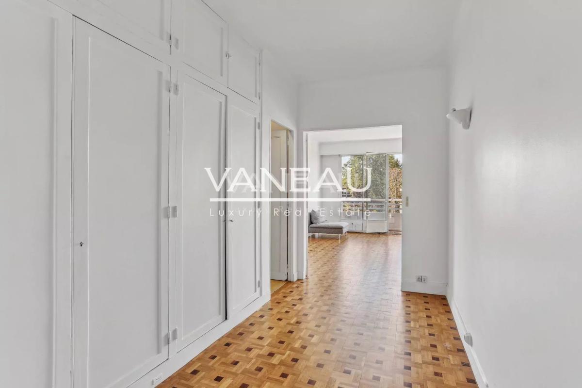 PARIS XVIe - Serres d'Auteuil - Vue dégagée - Balcon