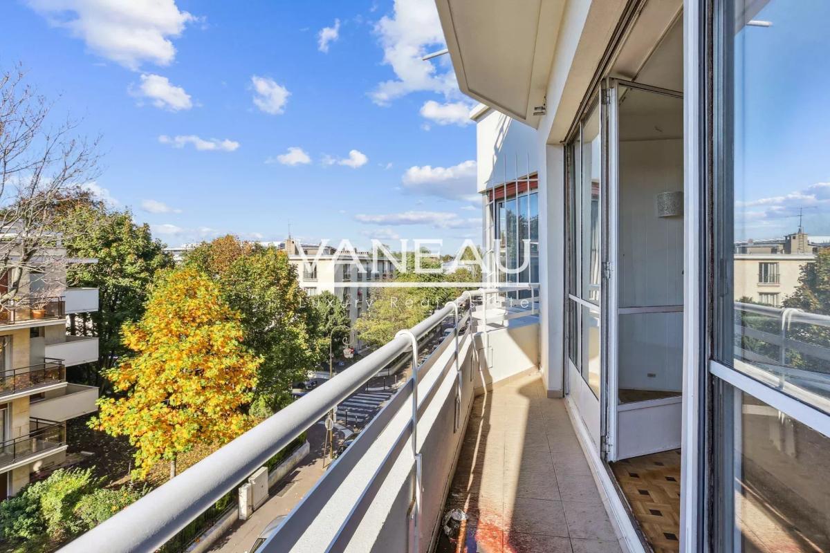 PARIS XVIe - Serres d'Auteuil - Vue dégagée - Balcon