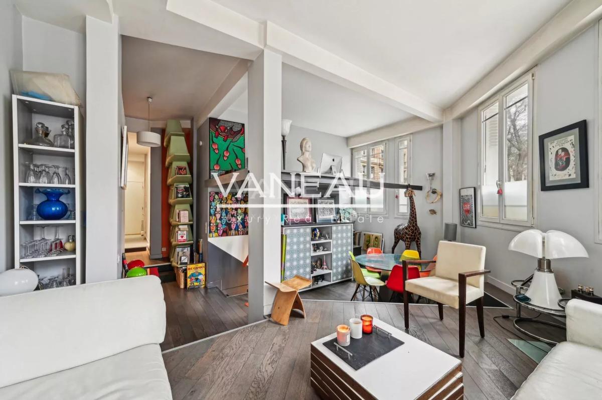 PARIS XVIIIe - Lamarck Caulaincourt  - Atelier d' artiste + un s