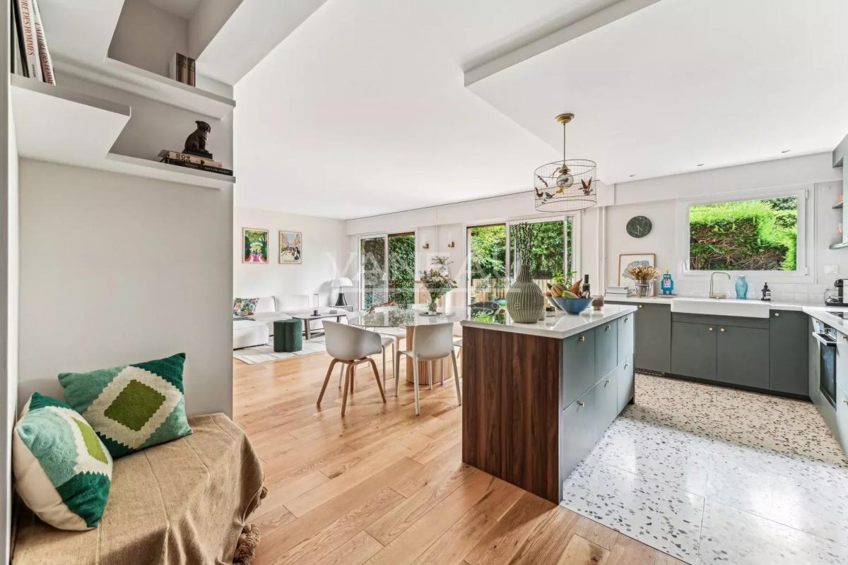 Ville d'Avray - Appartement familial bordé par un vaste jardin p