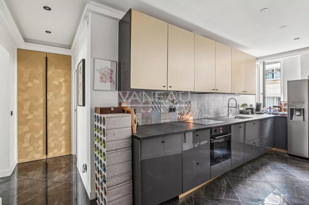 Paris Ier - Les Halles - Appartement deux pièces en parfait état