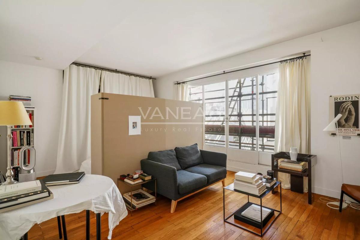 Paris XIVe - studio lumineux avec balcon et vue dégagée