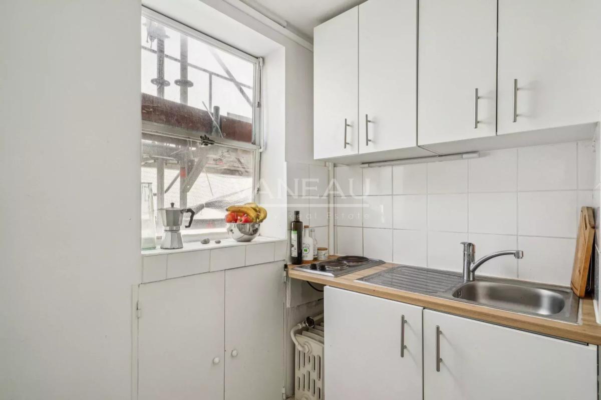 Paris XIVe - studio lumineux avec balcon et vue dégagée