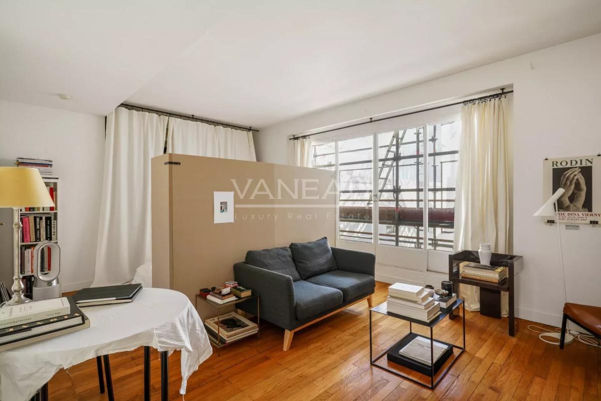 Paris XIVe - studio lumineux avec balcon et vue dégagée