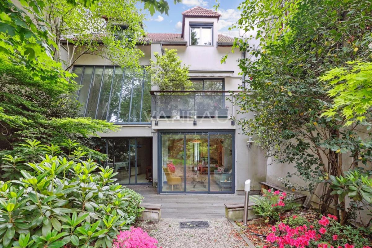 Exclusivité - Paris 14e - Denfert Rochereau Maison avec jardin