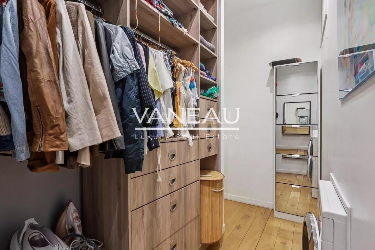 Pied à terre - refait à neuf - Ternes