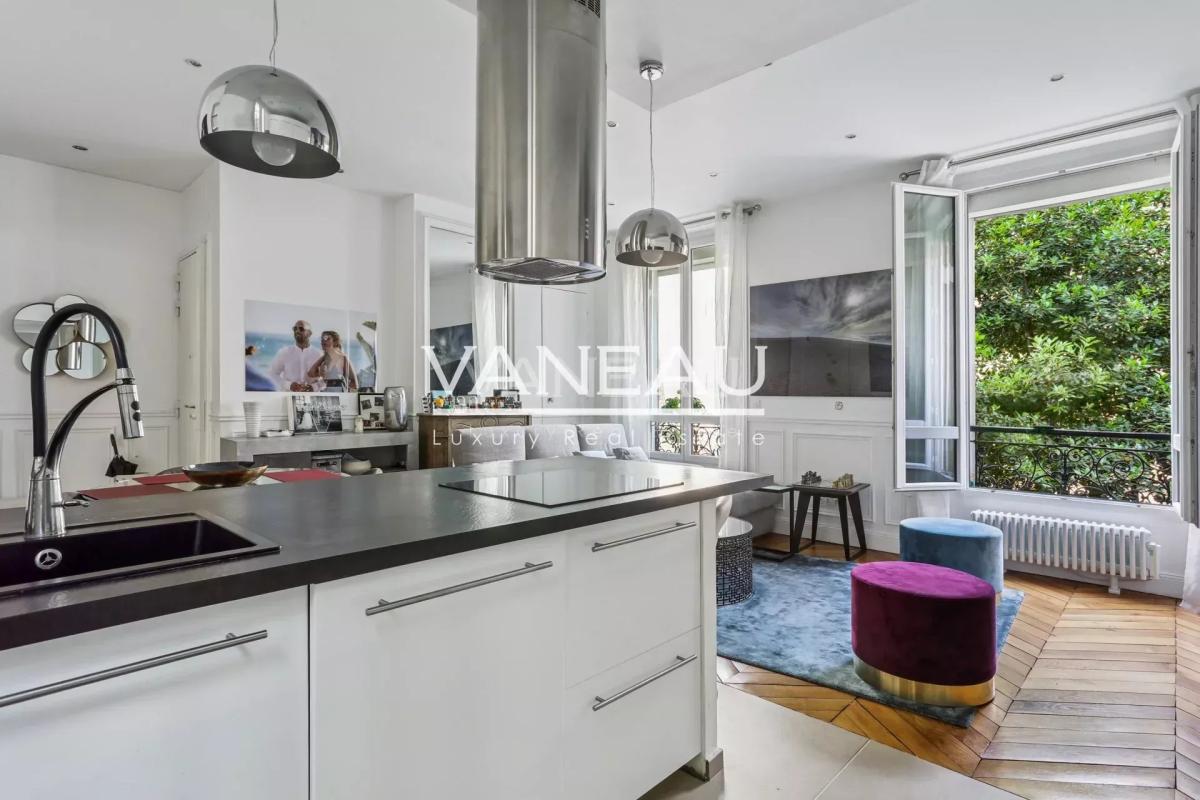 Pied à terre - refait à neuf - Ternes