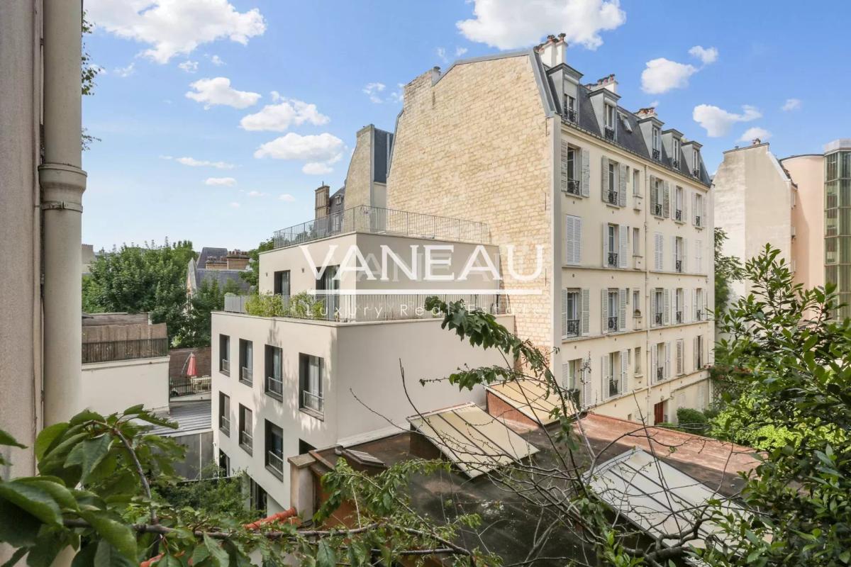 Pied à terre - refait à neuf - Ternes