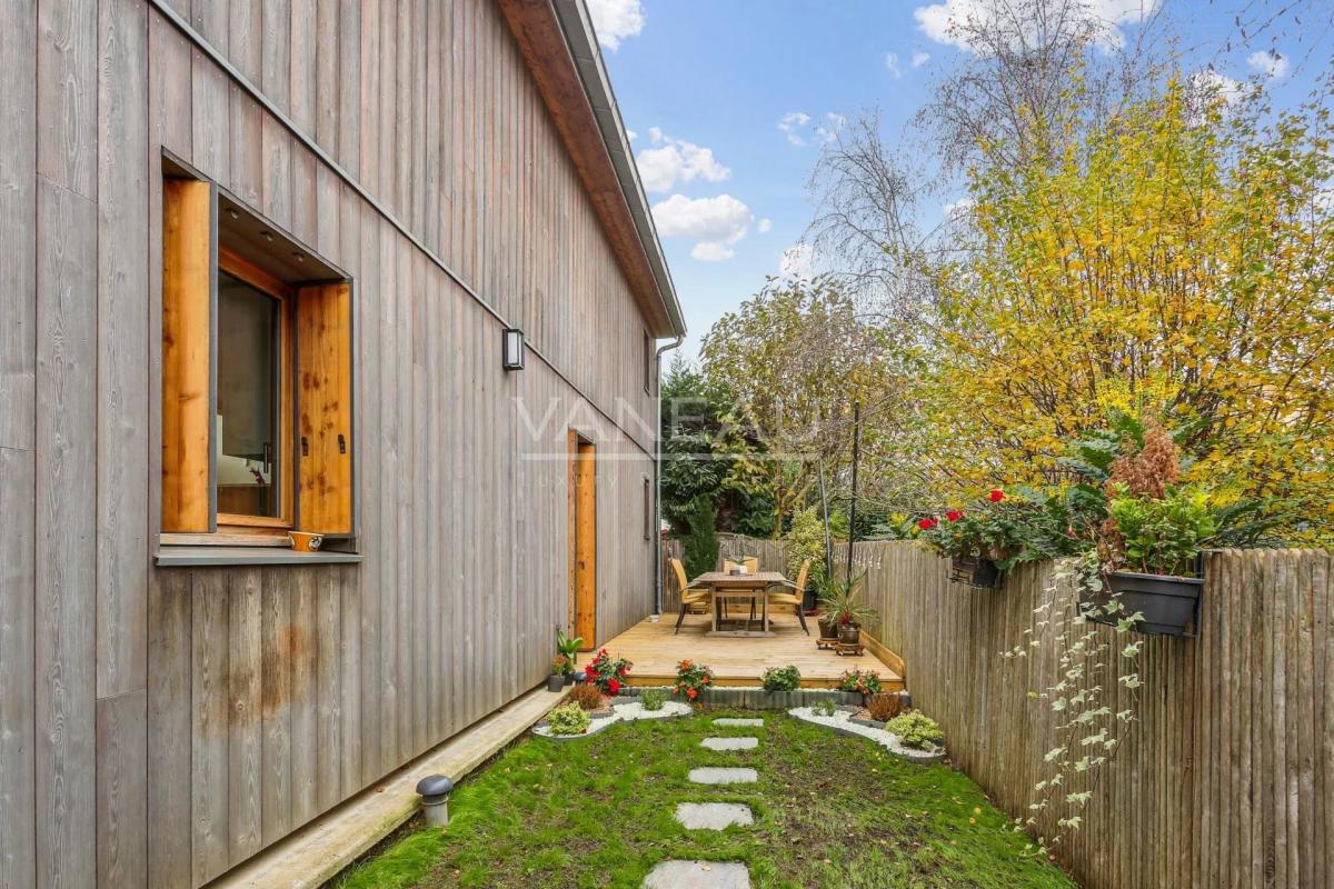 Sèvres - Maison d'architecte bioclimatique R+1 de 130 m² avec ja