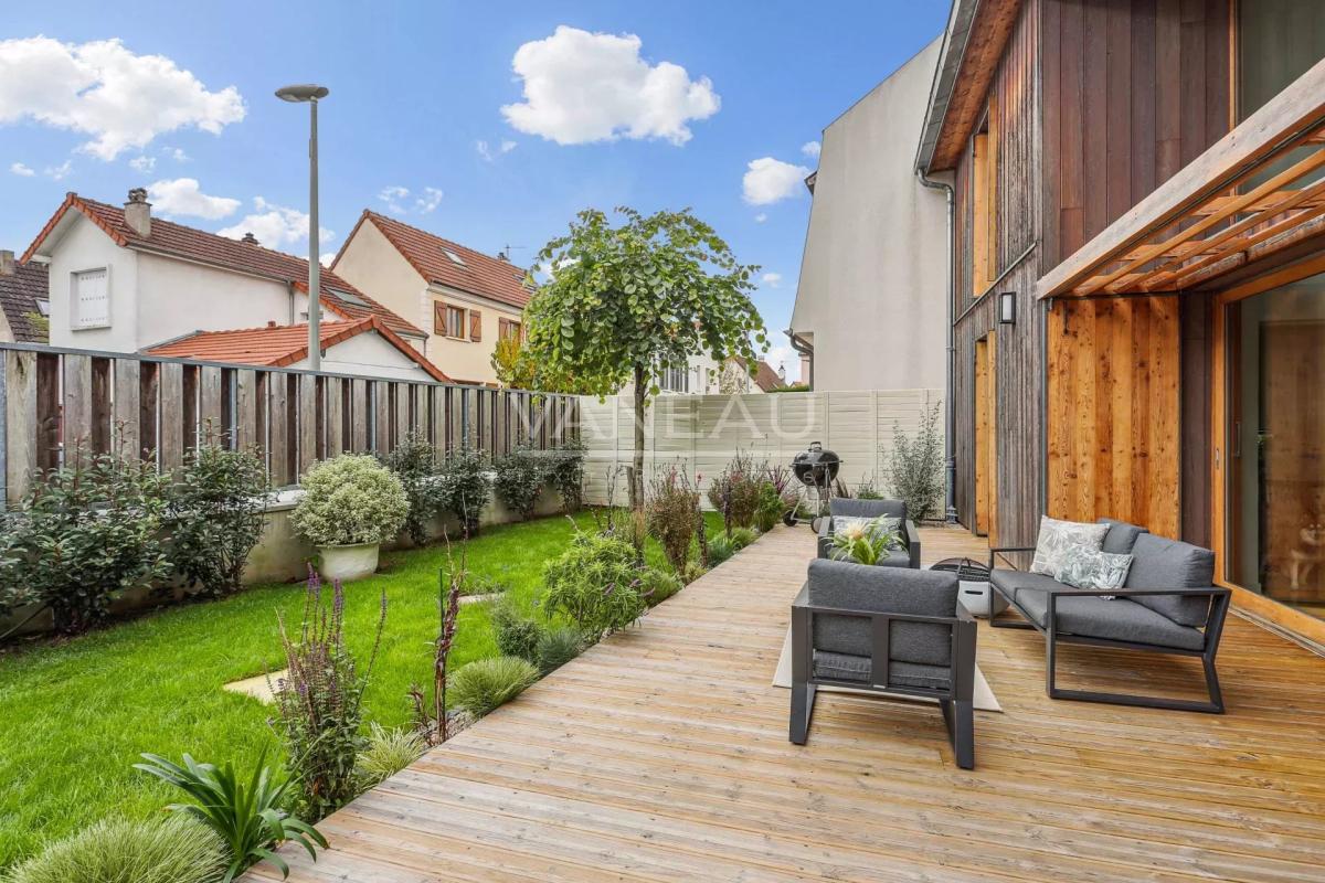 Sèvres - Maison d'architecte bioclimatique R+1 de 130 m² avec ja