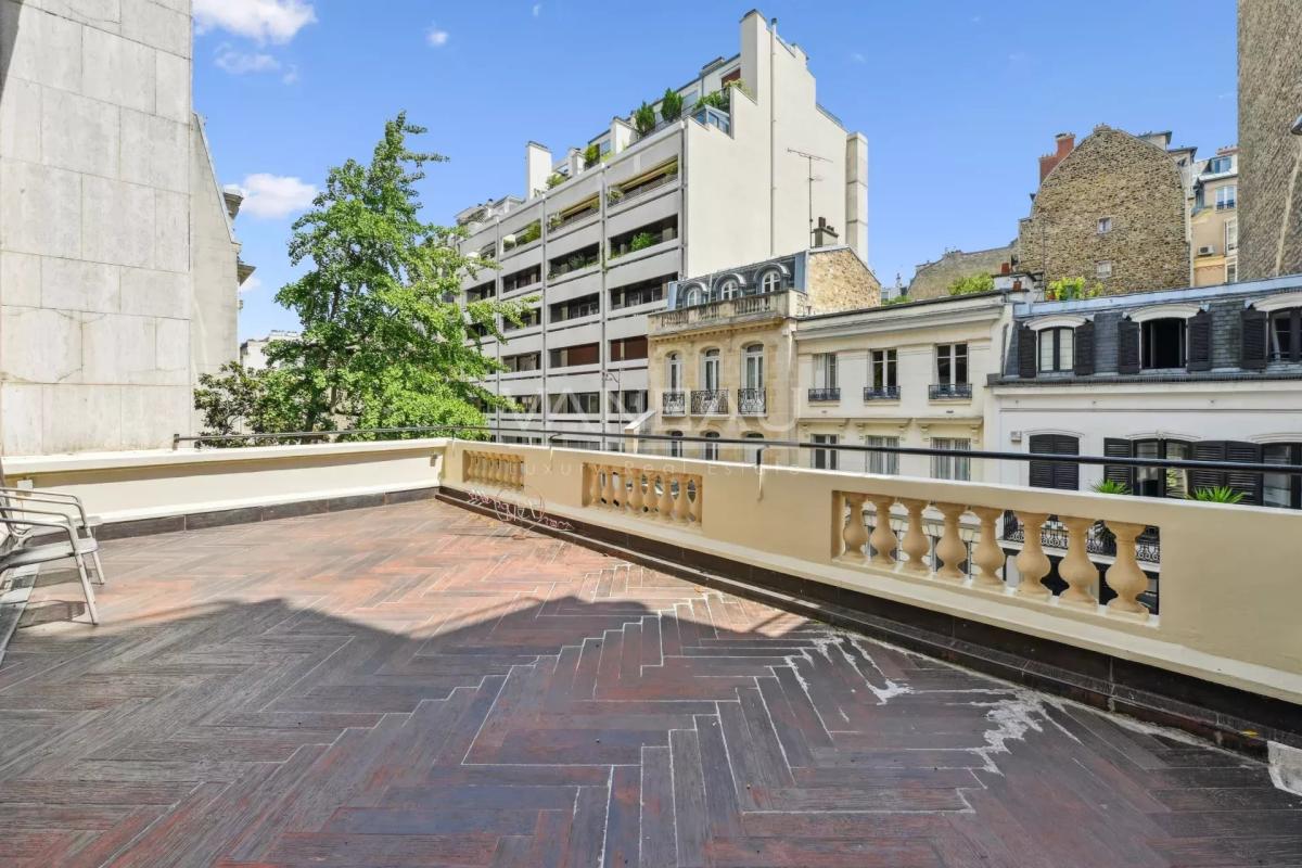 Paris XVIe - Square Lamartine - Hôtel particulier de réception e