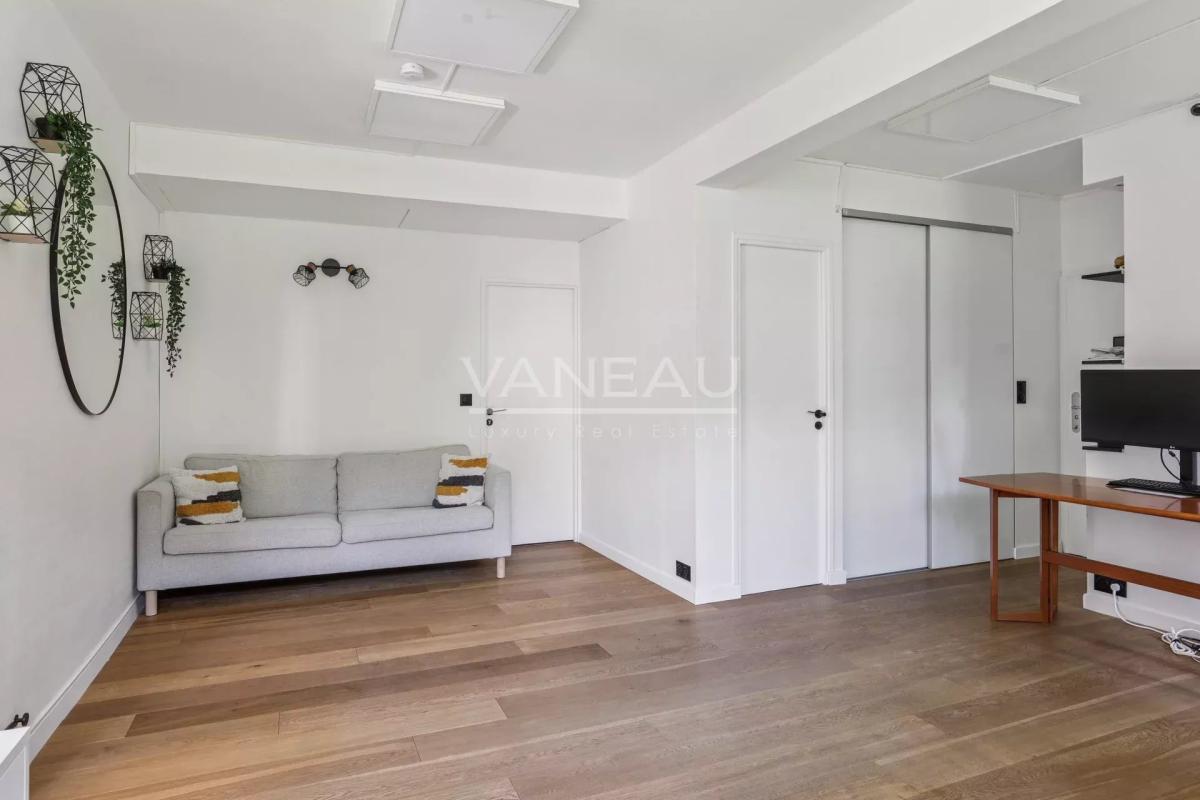 Paris XVIeme -  Auteuil - Deux pièces - Clés en main