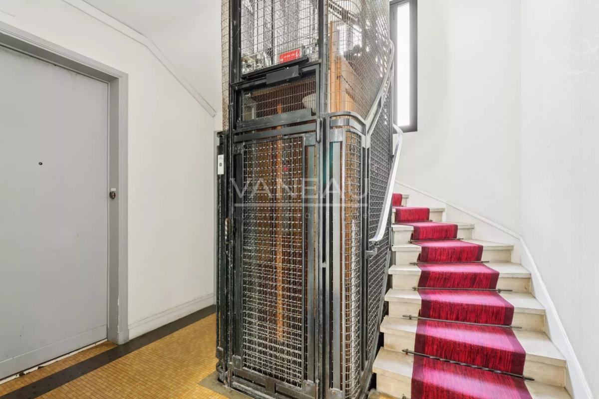 Neuilly-sur-Seine/Mairie - Appartement de 2 pièces de 44,92 m² C