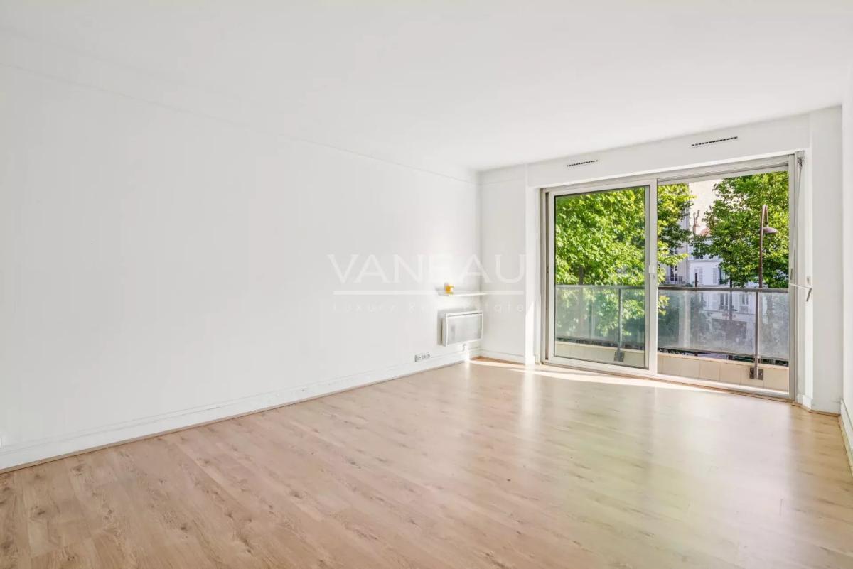 Neuilly-sur-Seine/Mairie - Appartement de 2 pièces de 39,36 m² C