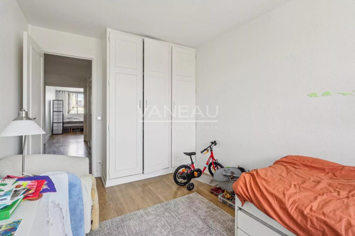 Exclusivité - Paris12e - Bizot - Vendu loué - Deux pièces vue dé