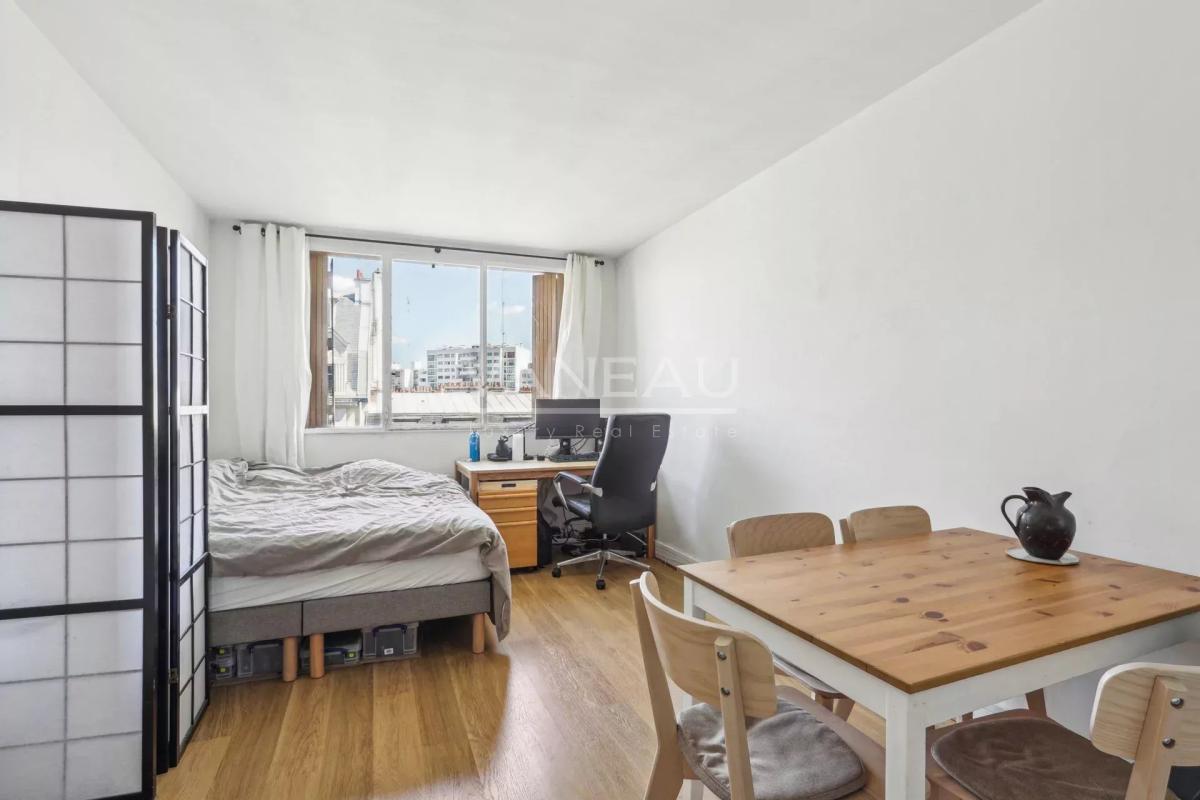 Exclusivité - Paris12e - Bizot - Vendu loué - Deux pièces vue dé