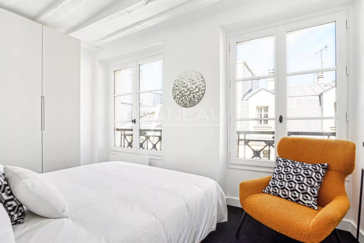 Paris IVe - Saint-Paul - Appartement de charme refait à neuf