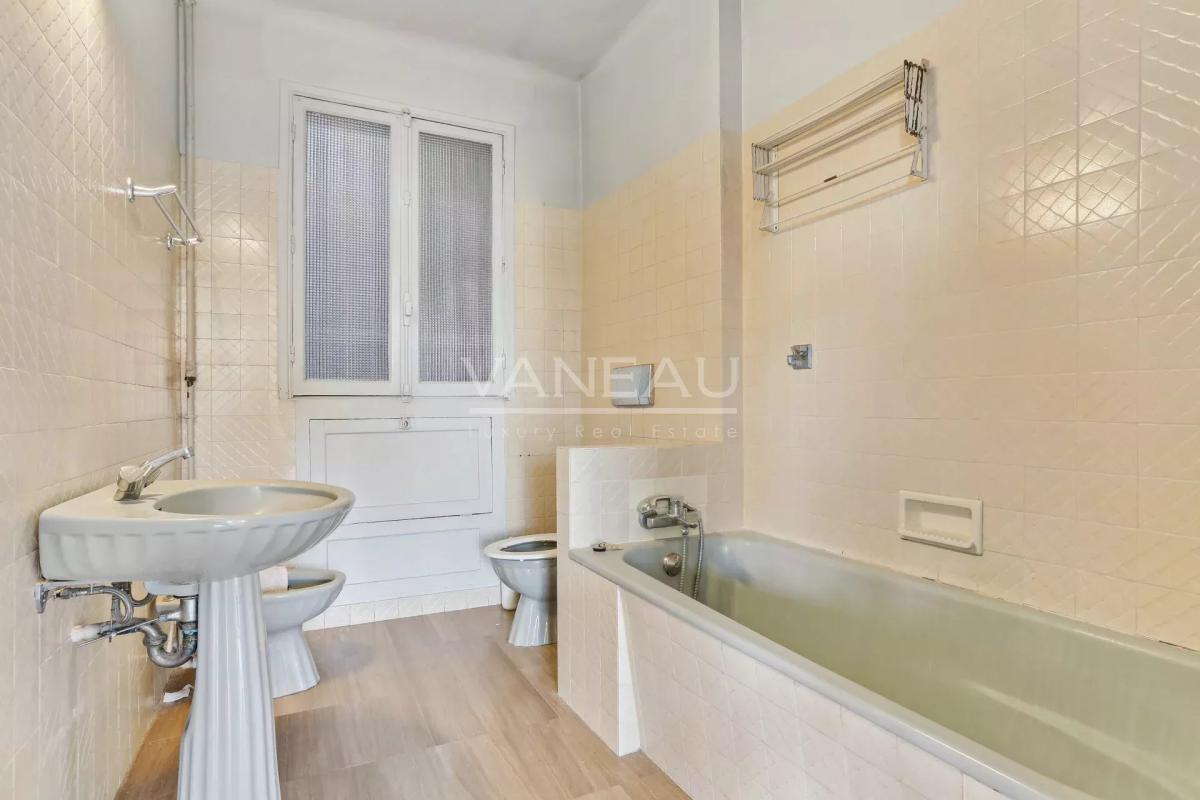 PARIS XVIe - Serres d'Auteuil - Vue dégagée - Balcon