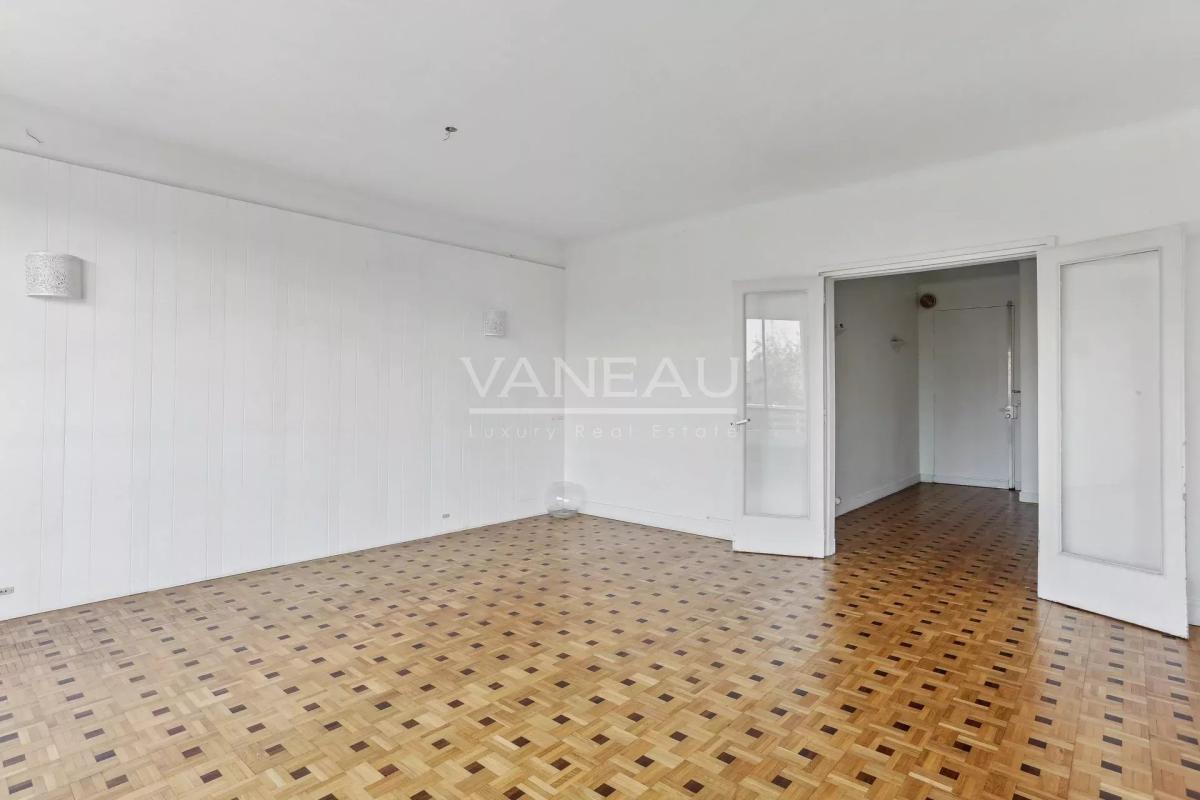 PARIS XVIe - Serres d'Auteuil - Vue dégagée - Balcon