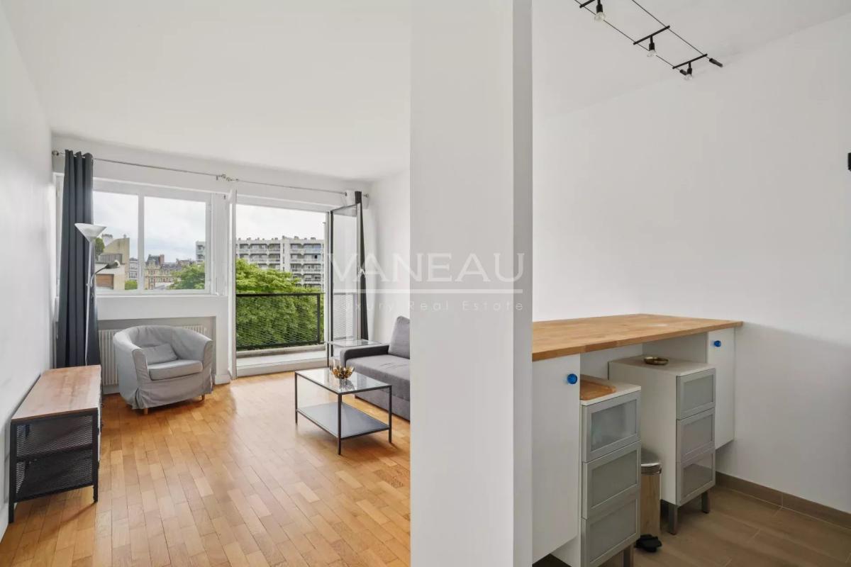 Charmant studio - Balcon - Plein ciel