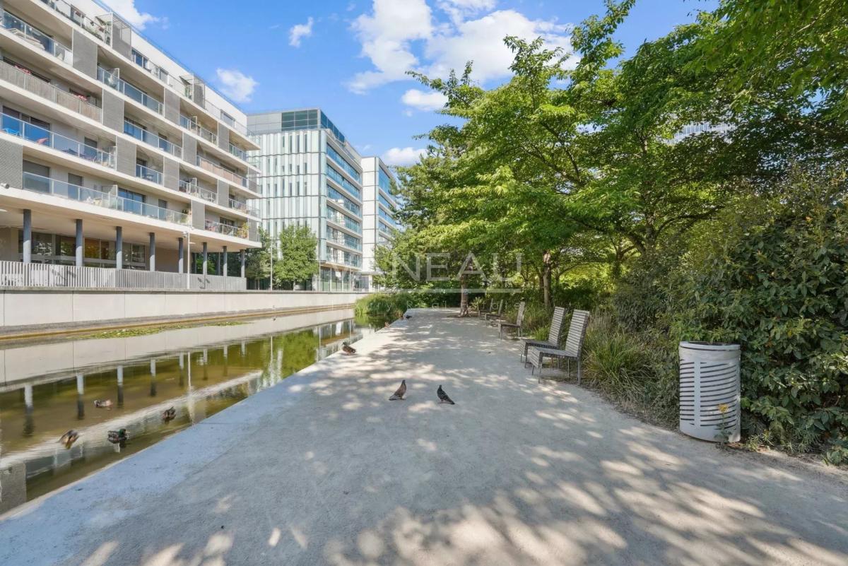 DEUX PIECES AVEC TERRASSE EN ETAGE ELEVE