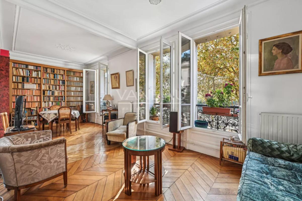 PARIS XVI - Rue d'Auteuil - 2 à 3 pièces avec vue dégagée exposé