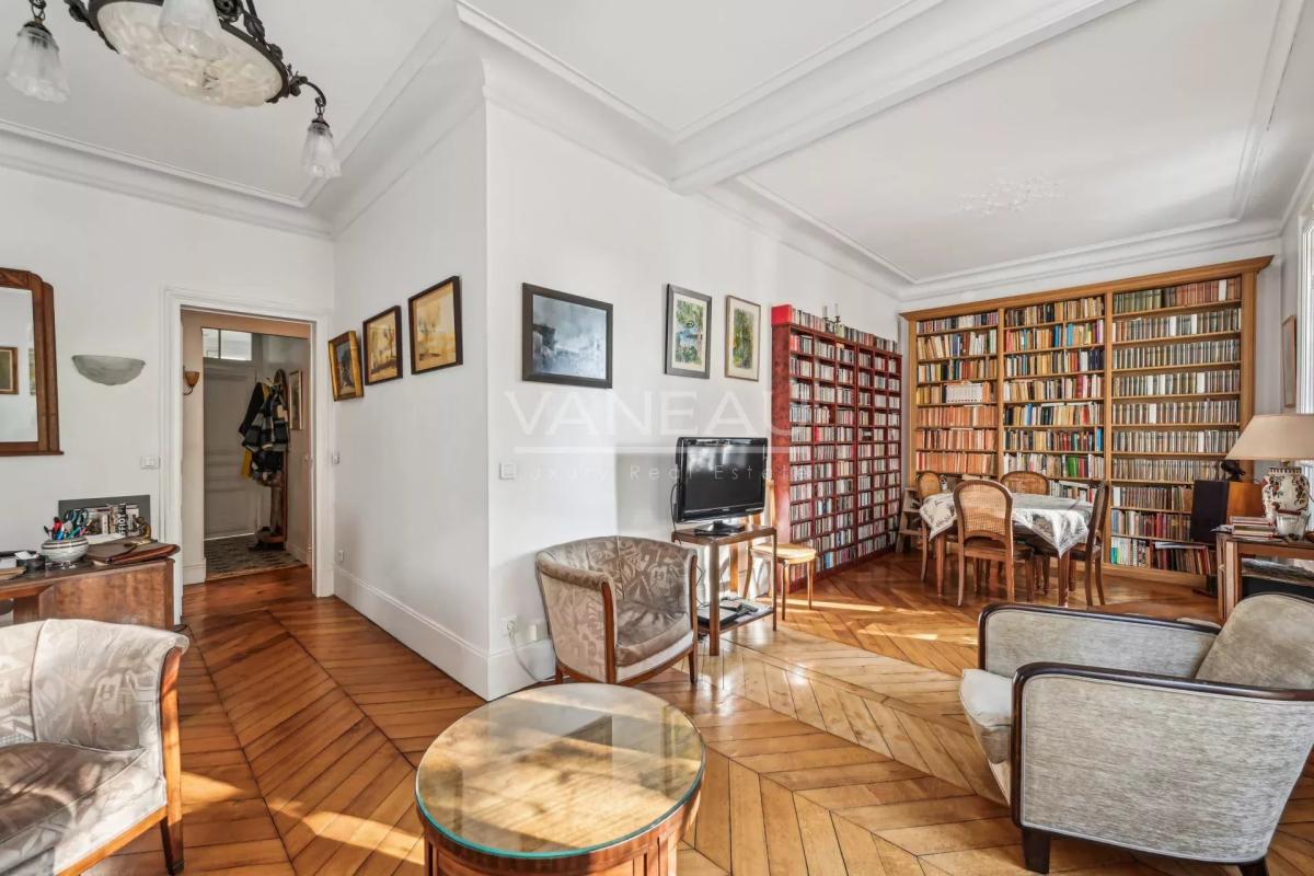 PARIS XVI - Rue d'Auteuil - 2 à 3 pièces avec vue dégagée exposé