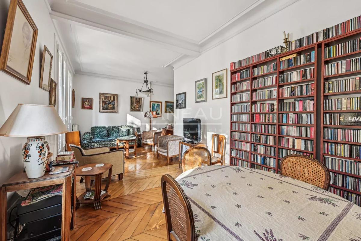 PARIS XVI - Rue d'Auteuil - 2 à 3 pièces avec vue dégagée exposé