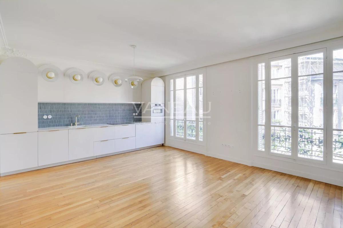 Paris XVIe - Auteuil Jasmin - Appartement 3 pièces au calme en é