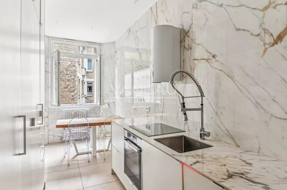 PARIS XVIème - Auteuil Nord - Appartement  Familial
