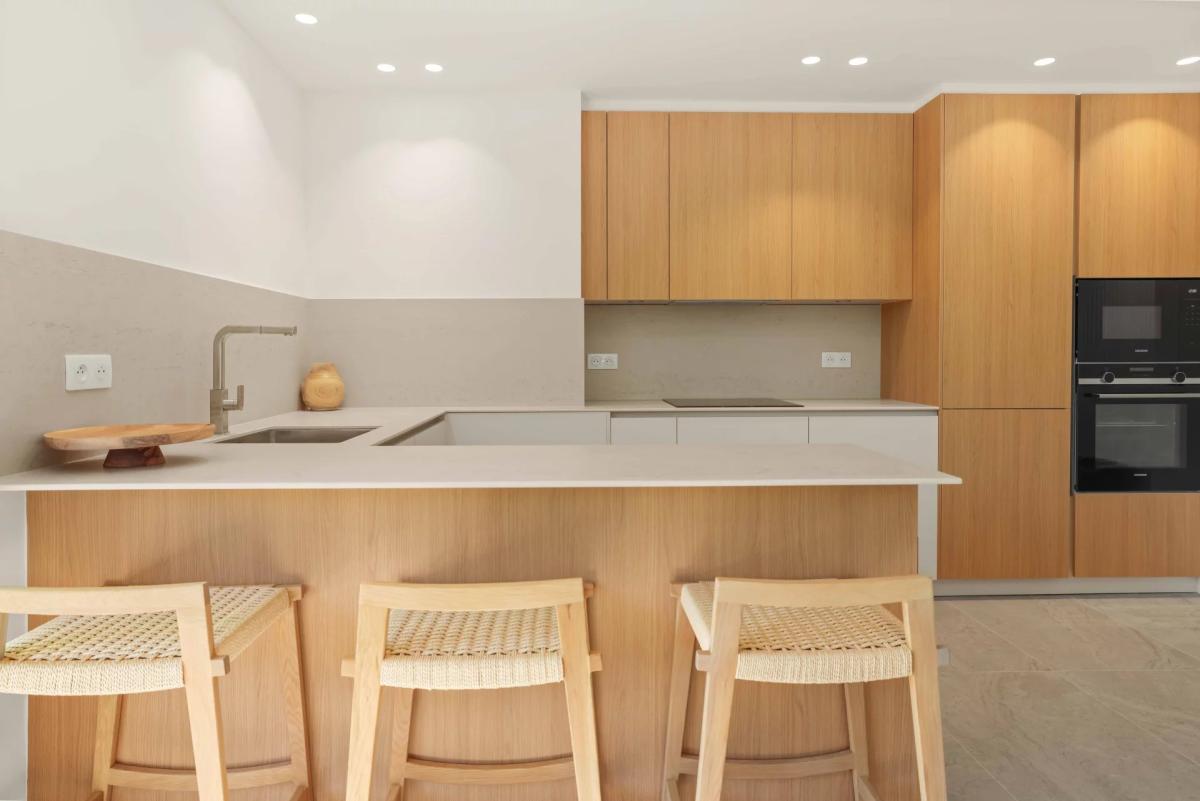 Appartement 3 pièces rénové à vendre - Cannes Basse Californie