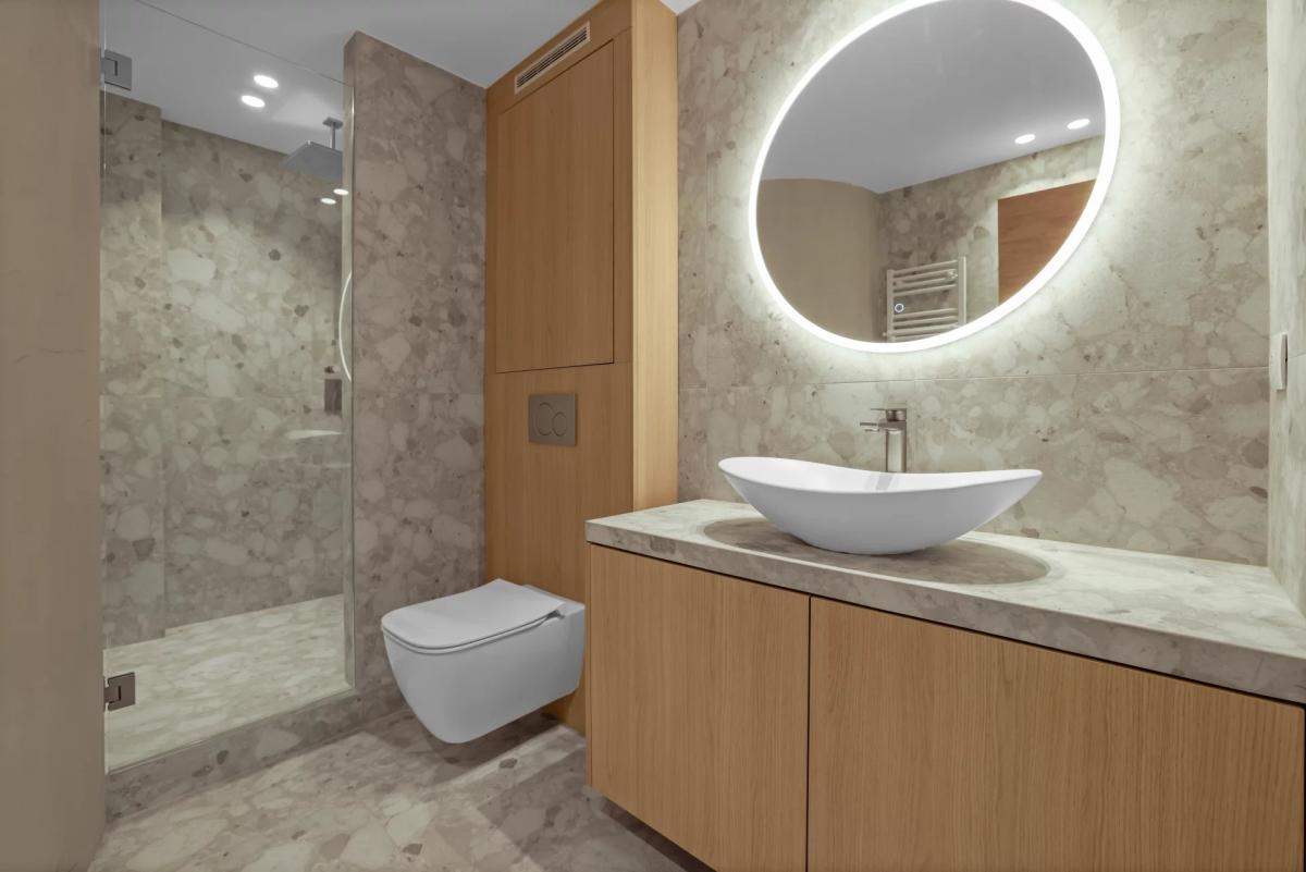 Appartement 3 pièces rénové à vendre - Cannes Basse Californie