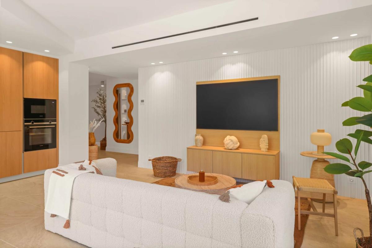 Appartement 3 pièces rénové à vendre - Cannes Basse Californie