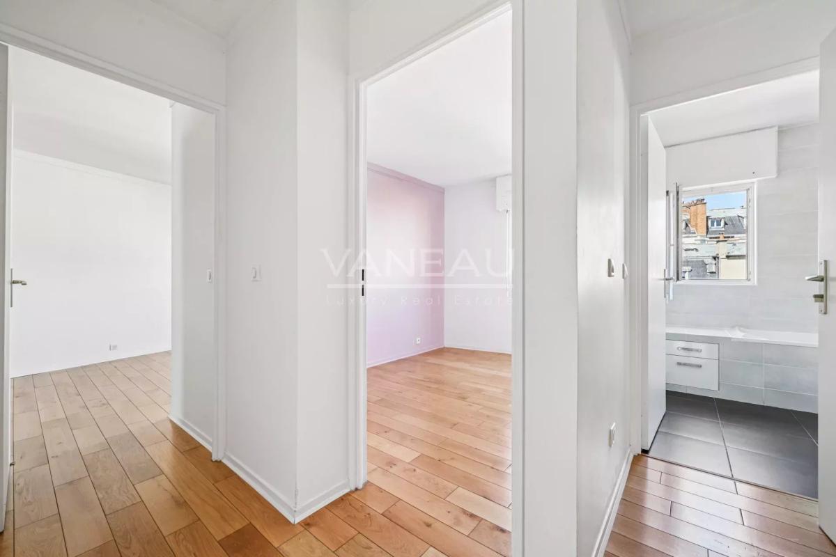 Paris 15e Javel - 4 pièces avec loggia, 3 chambres