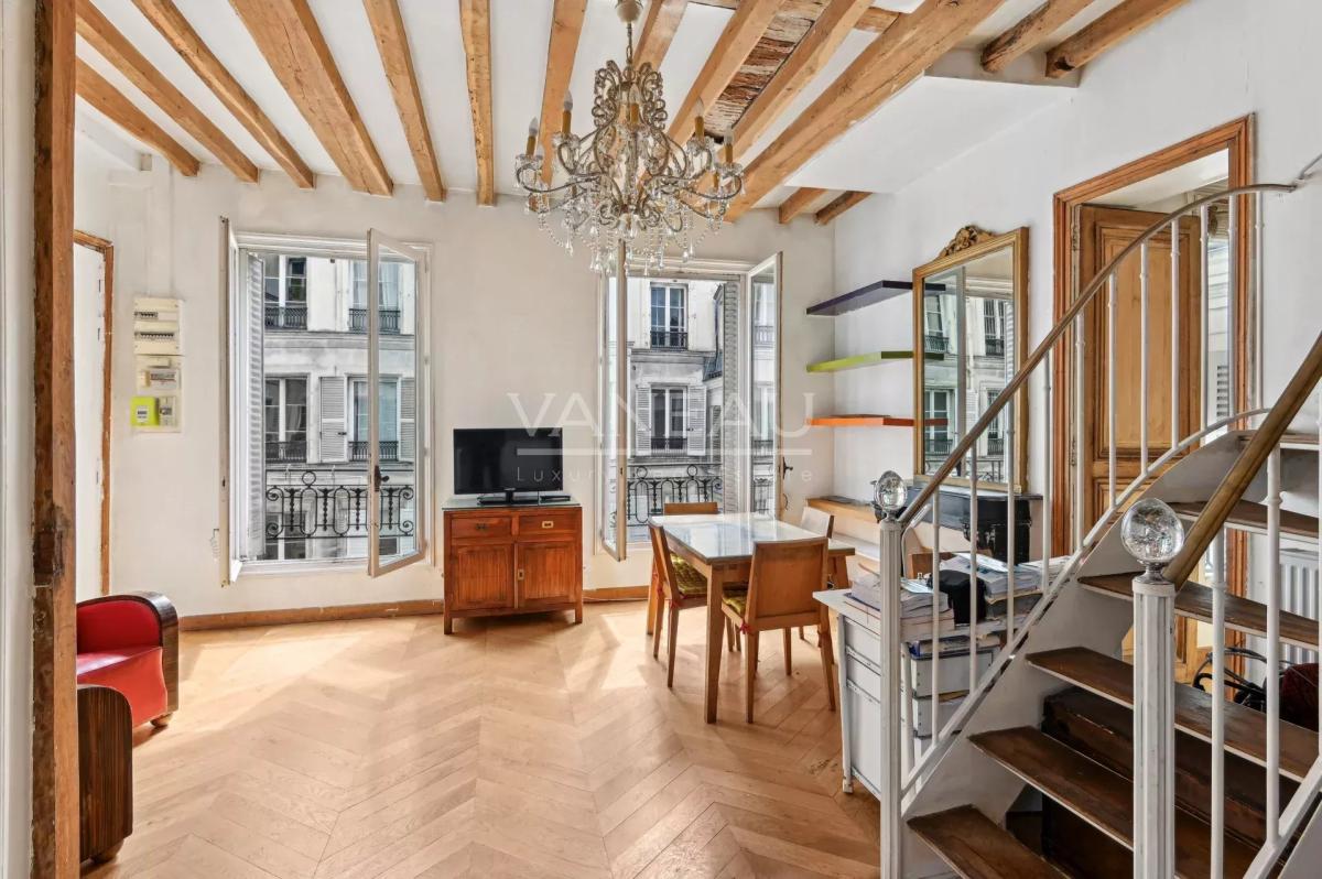 Paris IIIe - Place des Vosges - Duplex 2 chambres Calme Lumineux