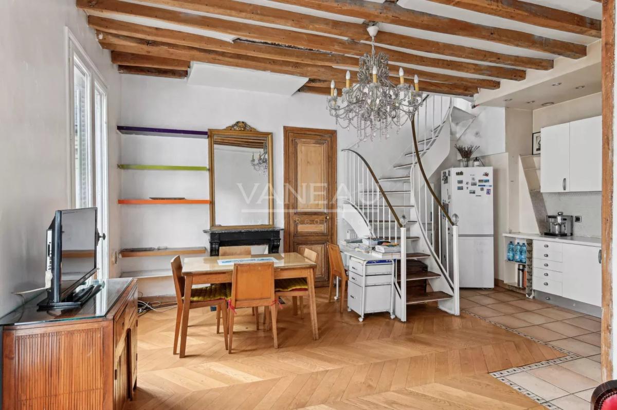 Paris IIIe - Place des Vosges - Duplex 2 chambres Calme Lumineux