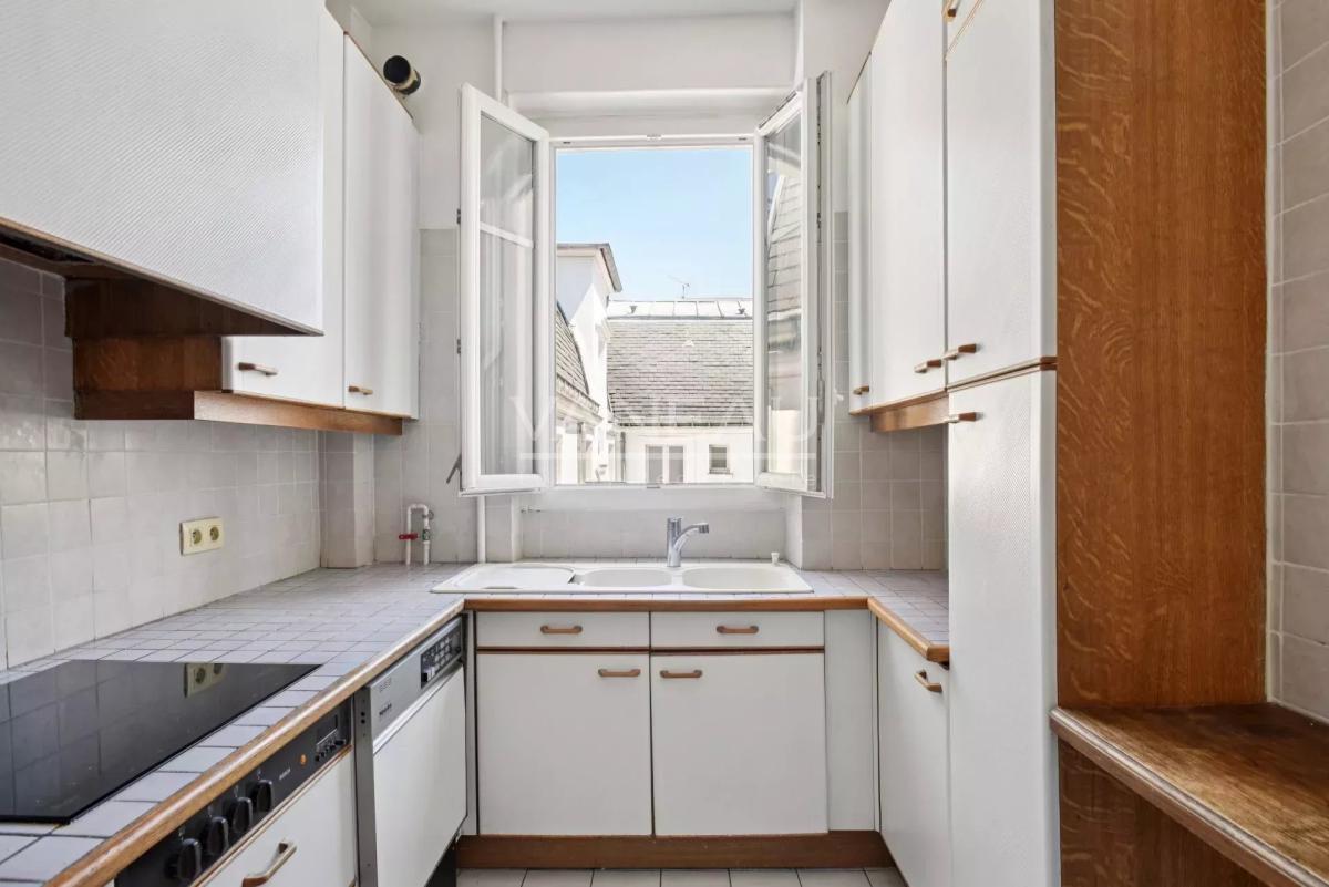 Paris XIVe - Mouton-Duvernet - Quatre pièces ensoleillé charme a