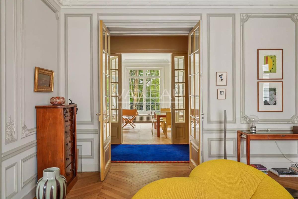 Appartement haussmannien d’exception – Square de la Tour Maubour