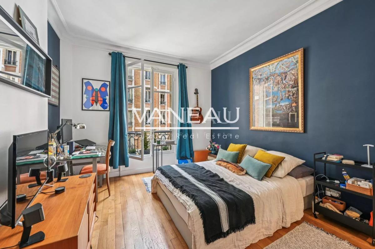 Paris VII- Appartement familial au pieds du Champ-De-Mars