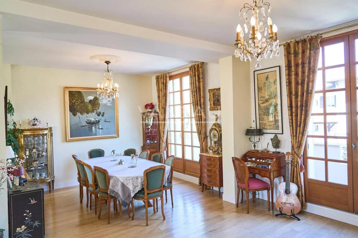 Sceaux- Maison dans le parc de Sceaux