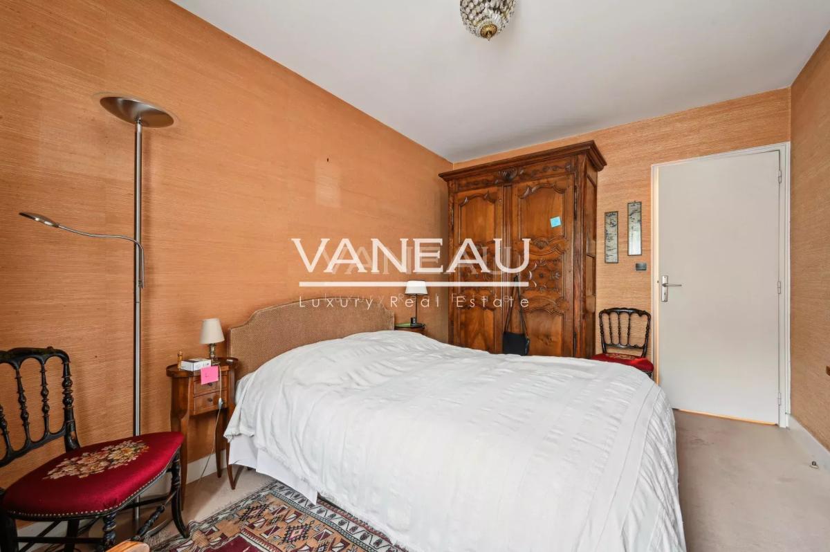 Appartement familial avec terrasse- Paris XVe