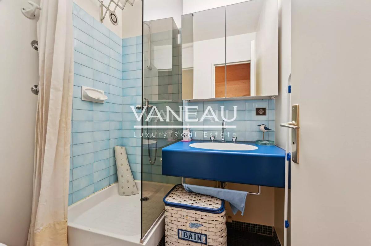 Appartement familial avec terrasse- Paris XVe