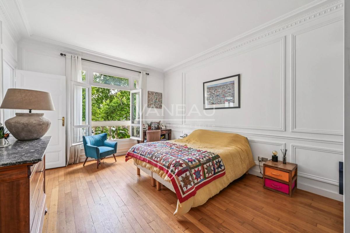 Paris VII- Appartement familial au pieds du Champ-De-Mars