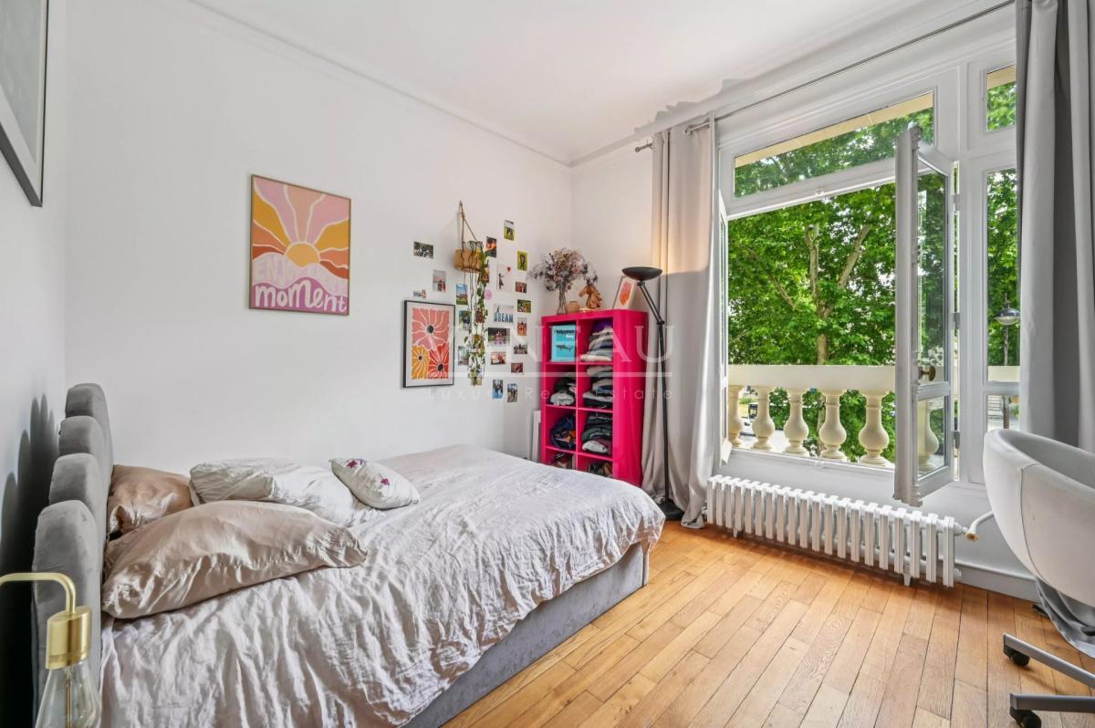 Paris VII- Appartement familial au pieds du Champ-De-Mars