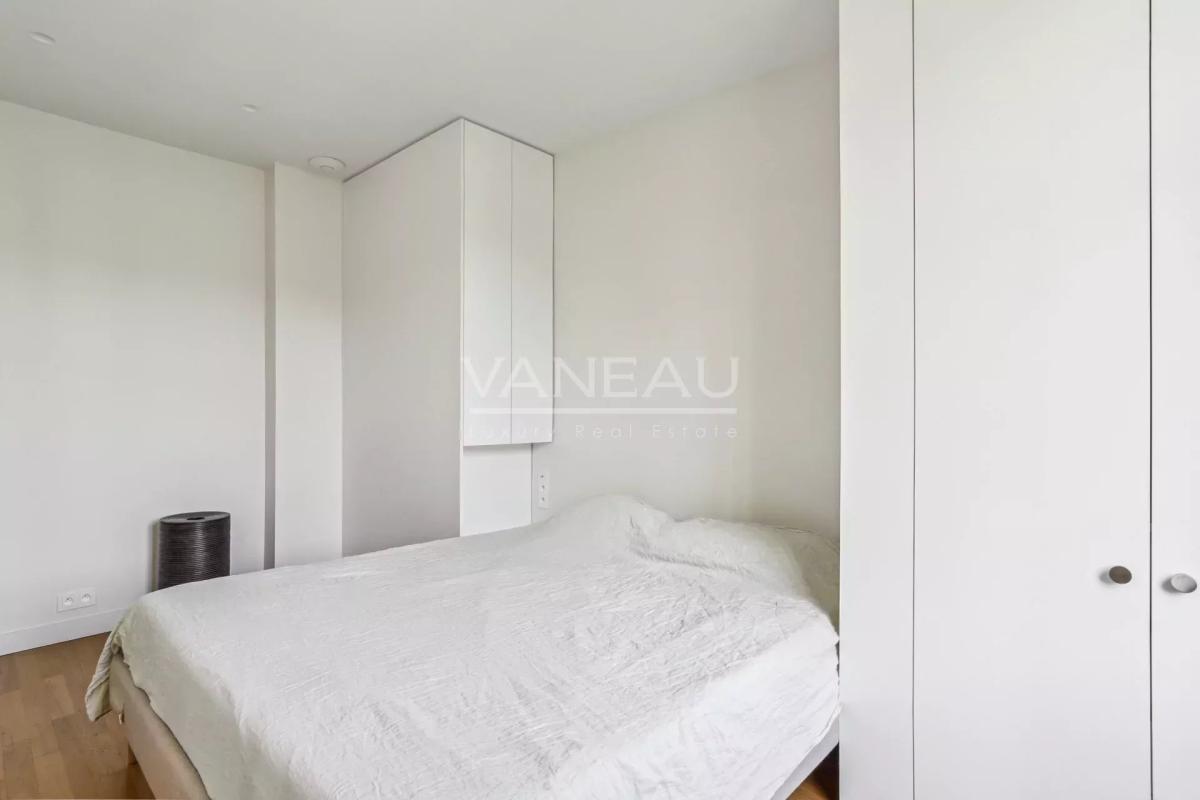 Neuilly - Saint James.